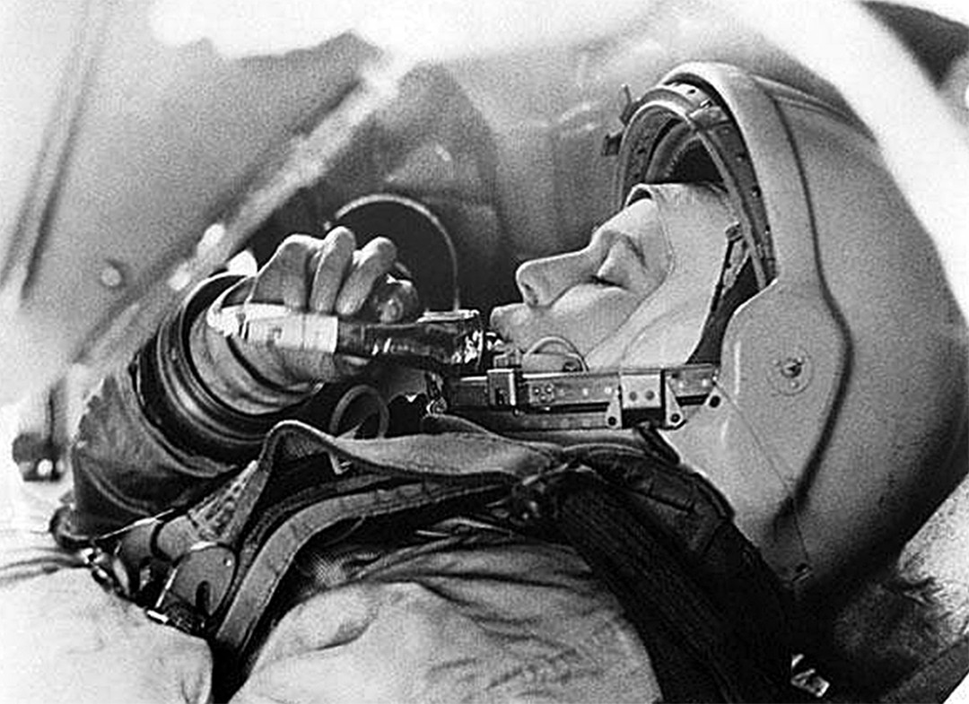 1961年,苏联宇航员尤里·加加林(yuri gagarin)乘坐东方一号宇宙飞船