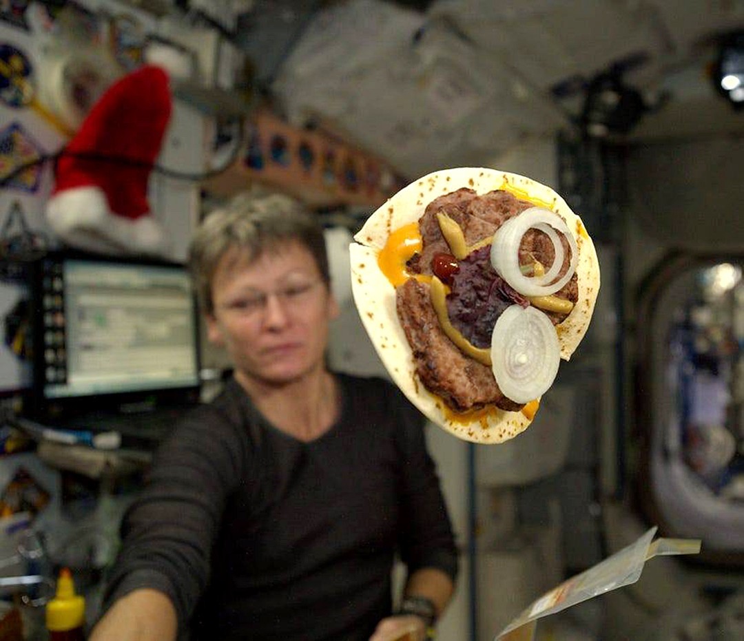 宇航员都爱吃什么连线太空美食直播间