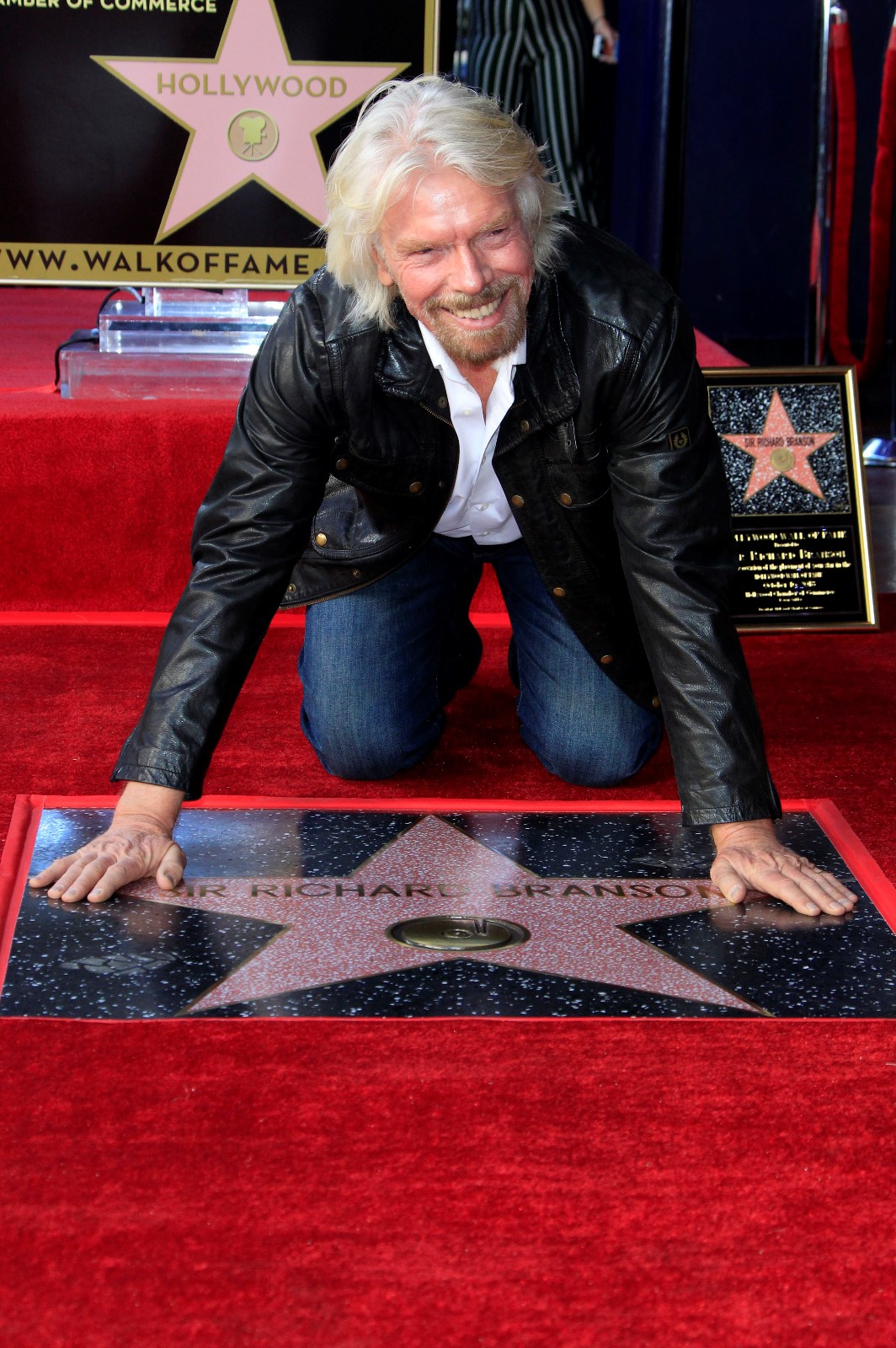 最受瞩目的嬉皮士资本家他要把人类送上太空