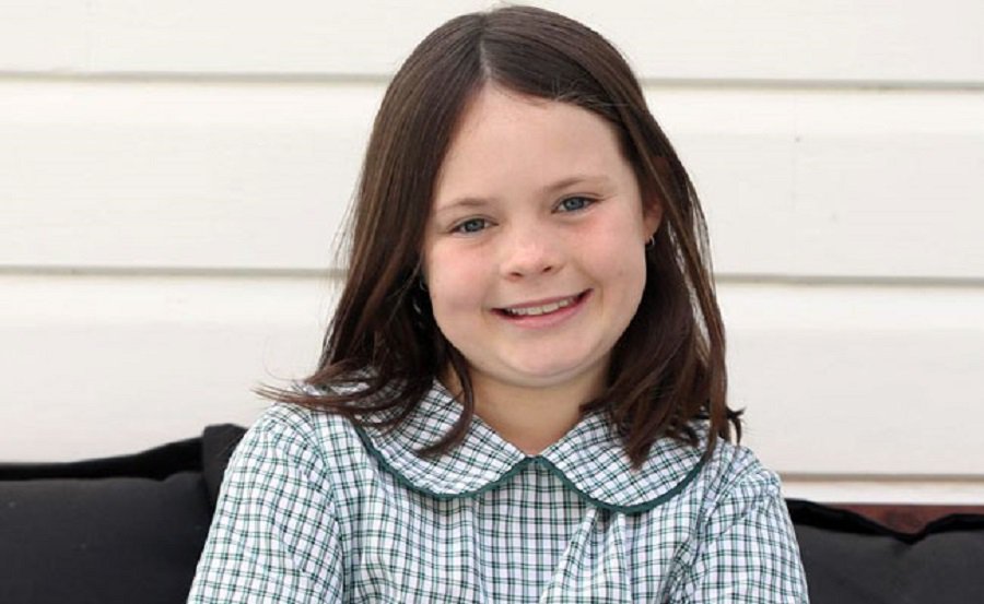 个"仅仅因为制定规则的人比自己年纪大,就会义无反顾地遵守规则的人"