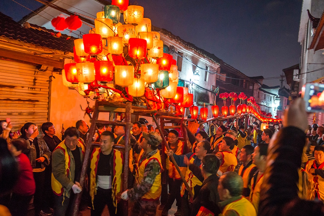 图集：元宵节到，盘点各国灯节争奇斗艳