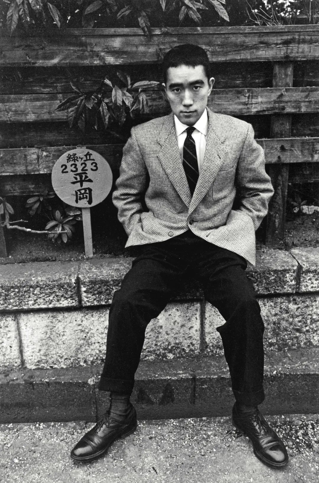 三岛由纪夫的一生,到底在追求什么?