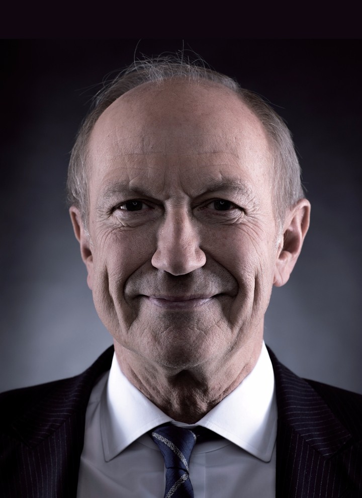 欧莱雅集团董事长兼首席执行官安巩q&aq=《周末画报》a=安巩q :21年前