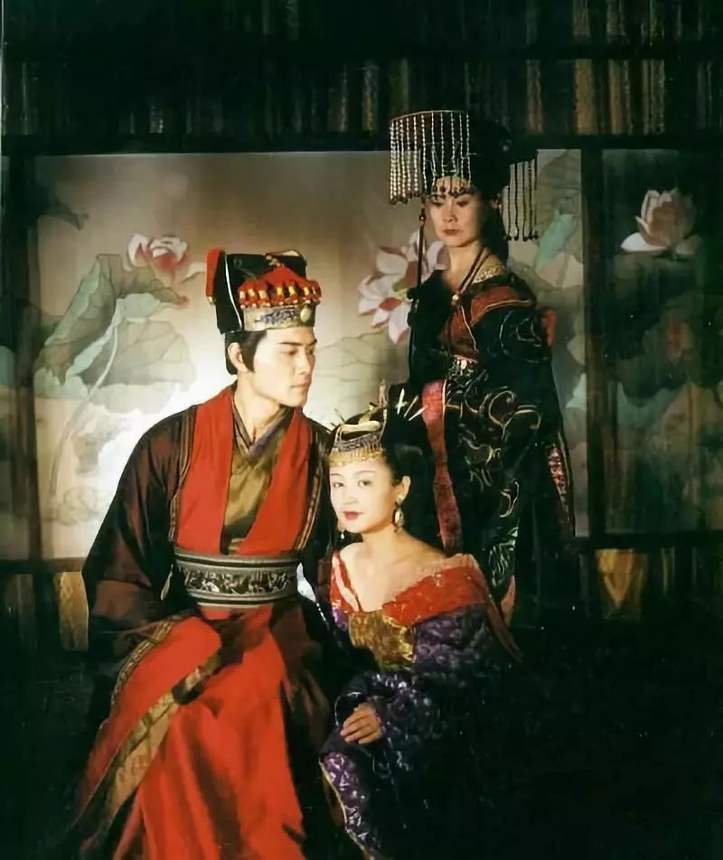 汉服为什么这么热?