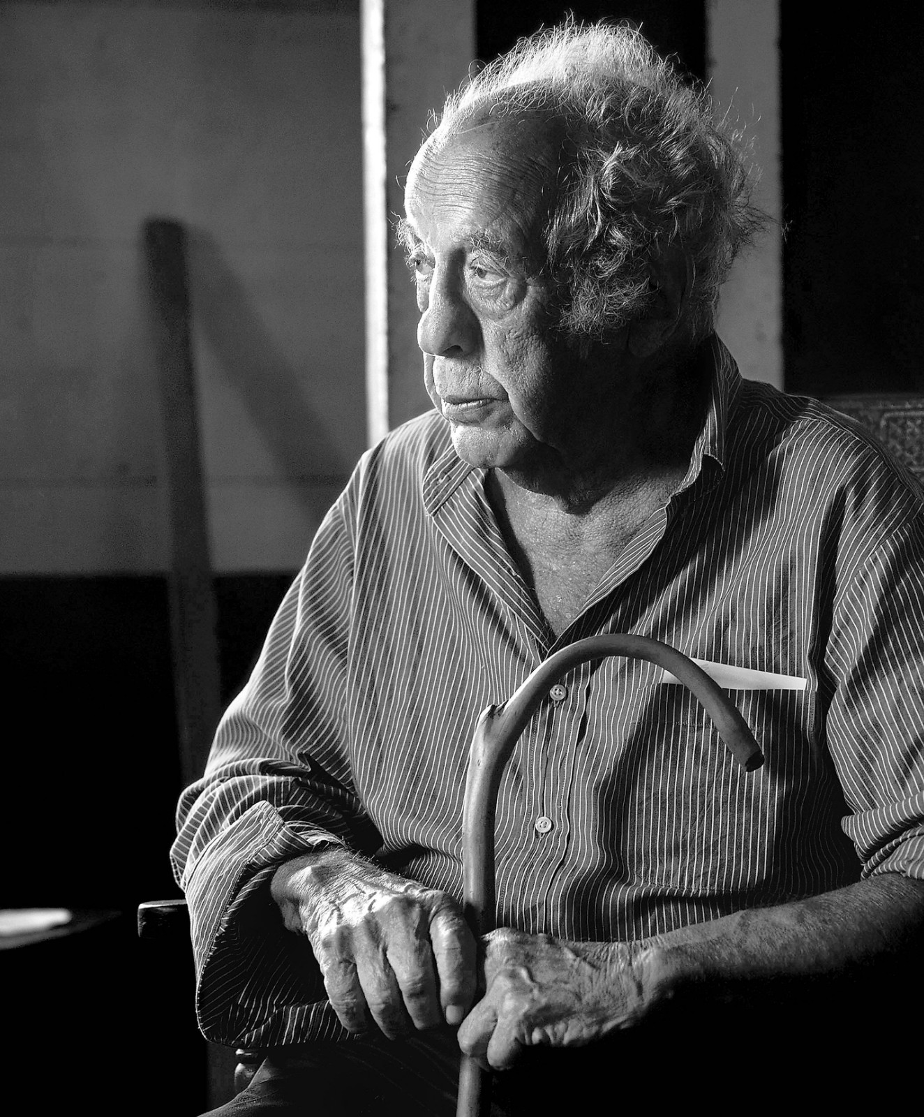 摄影师罗伯特·弗兰克去世,回顾一代美国记忆